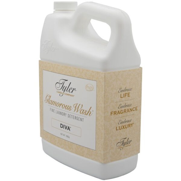 Tyler Diva Glam Wash 1892g Tyler Candle in elegant glass jar with premium fragrance