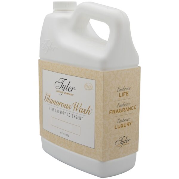 Tyler Trophy Glam Wash 1892g Tyler Candle in elegant glass jar with premium fragrance
