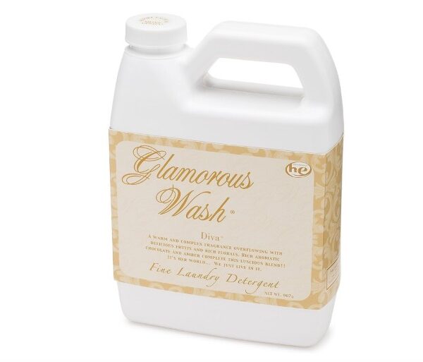 Tyler 907g Tyler Candle in elegant glass jar with premium fragrance